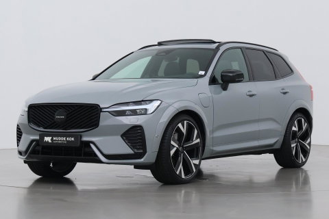 Volvo XC60 T6 Ultra Black Edition | 22 Inch | Bowers&Wilkins | Luchtvering | Trekhaak | 360° Camera | Stoelventilatie | Head-Up