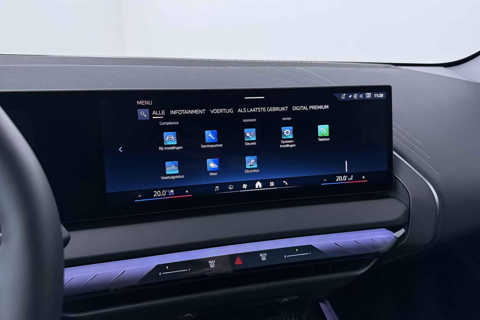 BMW X3 30e xDrive | Harman/Kardon | Stoelventilatie | 360° Camera | Trekhaak | Adaptief onderstel | BLIS | Head-Up | Keyless