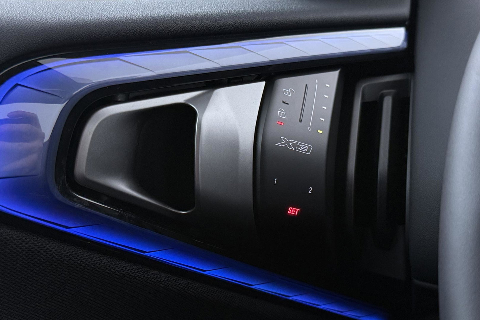 BMW X3 30e xDrive | Harman/Kardon | Stoelventilatie | 360° Camera | Trekhaak | Adaptief onderstel | BLIS | Head-Up | Keyless