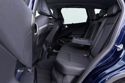 BMW X3 30e xDrive | Harman/Kardon | Stoelventilatie | 360° Camera | Trekhaak | Adaptief onderstel | BLIS | Head-Up | Keyless