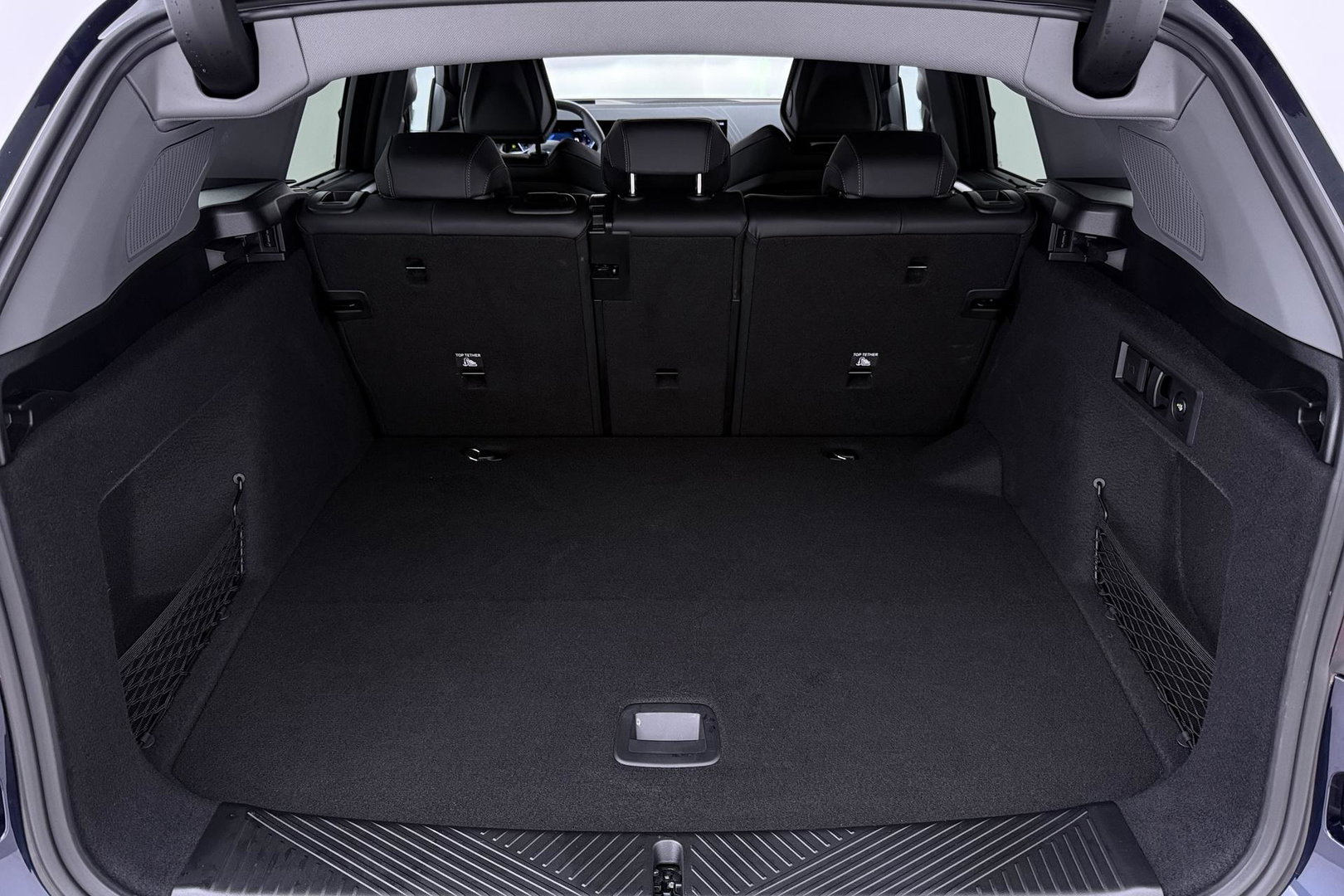 BMW X3 30e xDrive | Harman/Kardon | Stoelventilatie | 360° Camera | Trekhaak | Adaptief onderstel | BLIS | Head-Up | Keyless