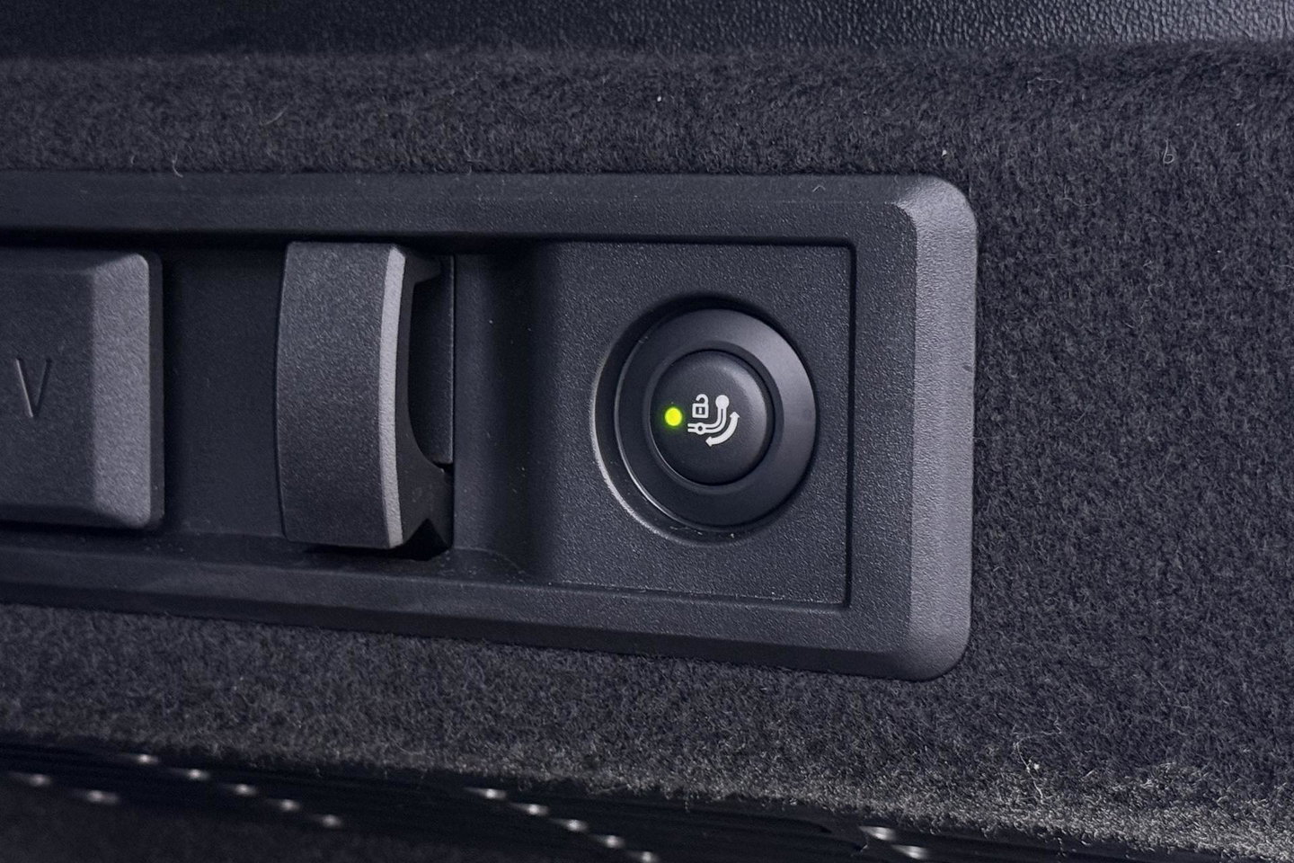 BMW X3 30e xDrive | Harman/Kardon | Stoelventilatie | 360° Camera | Trekhaak | Adaptief onderstel | BLIS | Head-Up | Keyless