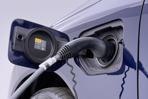 BMW X3 30e xDrive | Harman/Kardon | Stoelventilatie | 360° Camera | Trekhaak | Adaptief onderstel | BLIS | Head-Up | Keyless