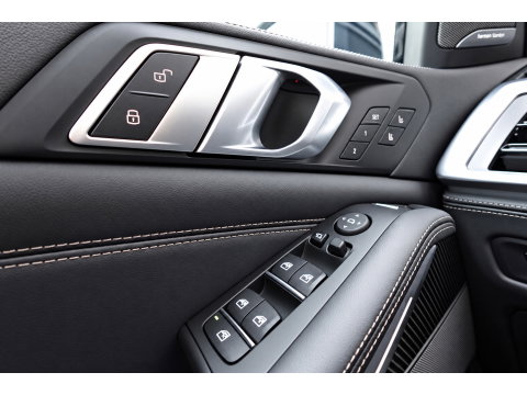 BMW X5 XDrive50e PANO SKYLOUNGE H&K VOL