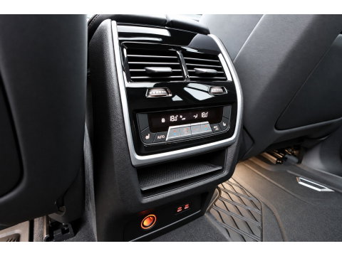 BMW X5 XDrive50e PANO SKYLOUNGE H&K VOL