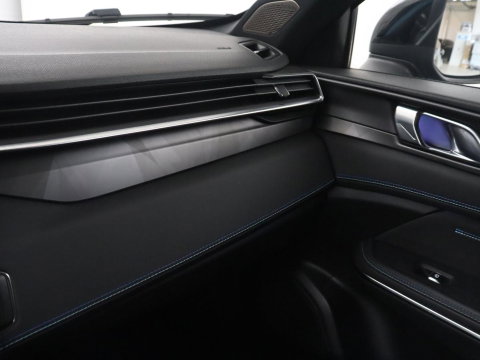 Lynk & Co 1 1.5