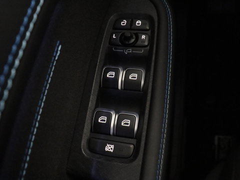 Lynk & Co 1 1.5