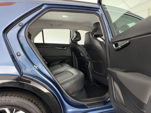 Kia Niro EV DynamicLine 64.8 kWh [3-Fase-11kW] {SoH-100%} (INCL-BTW) Aut. *LEATHER-FABRIC | ADAPTIVE-CRUISE | DIGI-COCKPIT | KEYLESS | CAMERA | DAB | COMFORTSEATS | SHIFTPADDLES | ECC | PDC | CARPLAY | 17''ALU*