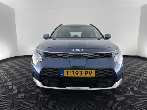 Kia Niro EV DynamicLine 64.8 kWh [3-Fase-11kW] {SoH-100%} (INCL-BTW) Aut. *LEATHER-FABRIC | ADAPTIVE-CRUISE | DIGI-COCKPIT | KEYLESS | CAMERA | DAB | COMFORTSEATS | SHIFTPADDLES | ECC | PDC | CARPLAY | 17''ALU*