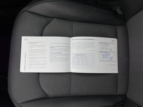 Kia Niro EV DynamicLine 64.8 kWh [3-Fase-11kW] {SoH-100%} (INCL-BTW) Aut. *LEATHER-FABRIC | ADAPTIVE-CRUISE | DIGI-COCKPIT | KEYLESS | CAMERA | DAB | COMFORTSEATS | SHIFTPADDLES | ECC | PDC | CARPLAY | 17''ALU*
