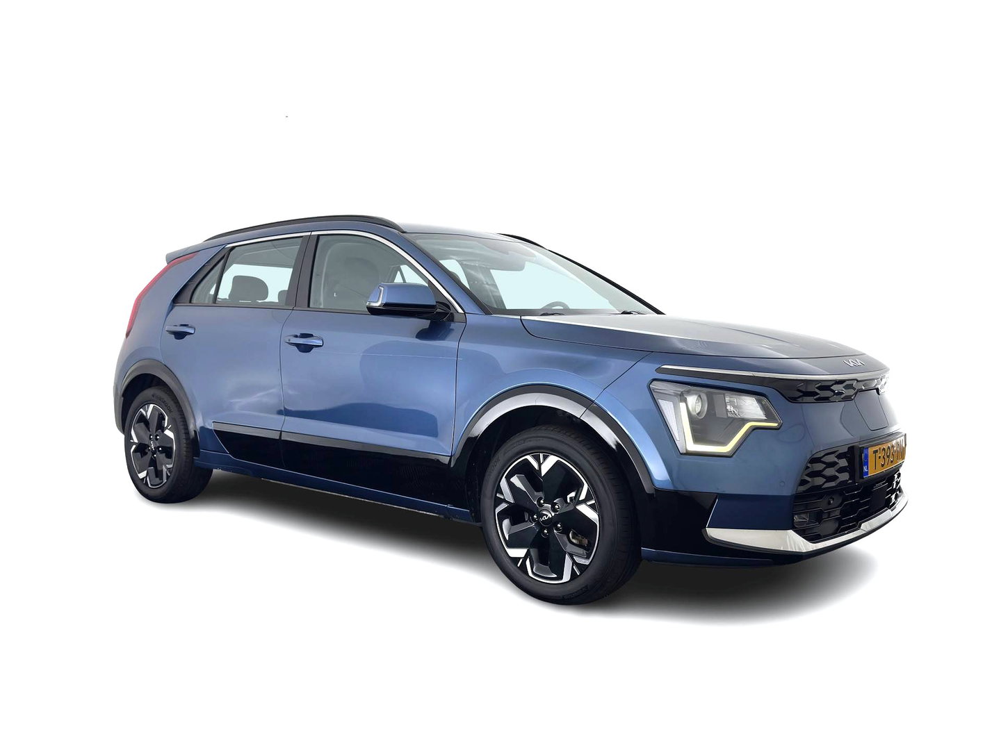 Kia Niro EV DynamicLine 64.8 kWh [3-Fase-11kW] {SoH-100%} (INCL-BTW) Aut. *LEATHER-FABRIC | ADAPTIVE-CRUISE | DIGI-COCKPIT | KEYLESS | CAMERA | DAB | COMFORTSEATS | SHIFTPADDLES | ECC | PDC | CARPLAY | 17''ALU*
