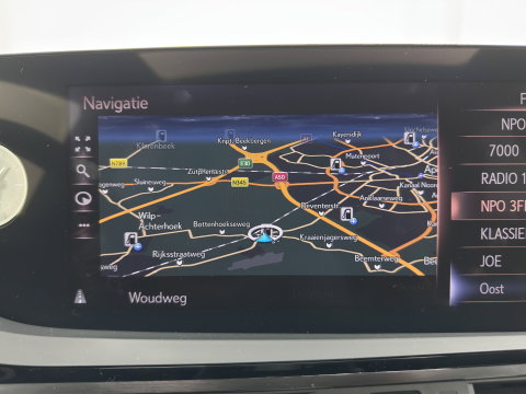Lexus ES 300h Business Line (INCL-BTW) Aut. *PANO | LEATHER | FULL-LED | ADAPTIVE-CRUISE | BLINDSPOT | KEYLESS | CAMERA | HEATED-COMFORTSEATS | NAVI-FULLMAP | PRIVACY-GLASS | SHIFTPADDLES | ECC | PDC | 18''ALU*