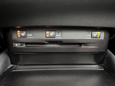 Lexus ES 300h Business Line (INCL-BTW) Aut. *PANO | LEATHER | FULL-LED | ADAPTIVE-CRUISE | BLINDSPOT | KEYLESS | CAMERA | HEATED-COMFORTSEATS | NAVI-FULLMAP | PRIVACY-GLASS | SHIFTPADDLES | ECC | PDC | 18''ALU*