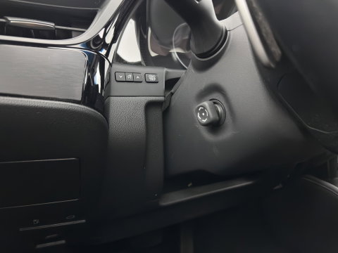 Lexus ES 300h Business Line (INCL-BTW) Aut. *PANO | LEATHER | FULL-LED | ADAPTIVE-CRUISE | BLINDSPOT | KEYLESS | CAMERA | HEATED-COMFORTSEATS | NAVI-FULLMAP | PRIVACY-GLASS | SHIFTPADDLES | ECC | PDC | 18''ALU*