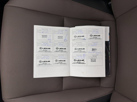 Lexus ES 300h Business Line (INCL-BTW) Aut. *PANO | LEATHER | FULL-LED | ADAPTIVE-CRUISE | BLINDSPOT | KEYLESS | CAMERA | HEATED-COMFORTSEATS | NAVI-FULLMAP | PRIVACY-GLASS | SHIFTPADDLES | ECC | PDC | 18''ALU*