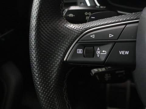 Audi A4 Avant 35 TFSI S edition Competition