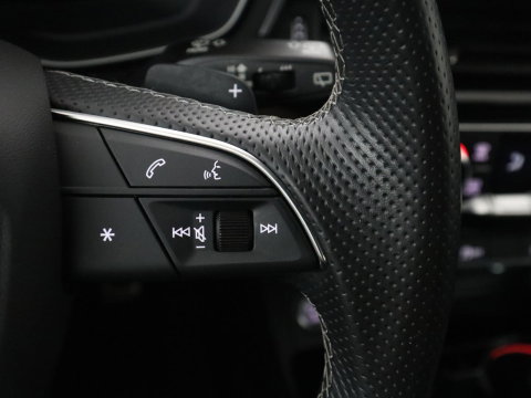 Audi A4 Avant 35 TFSI S edition Competition