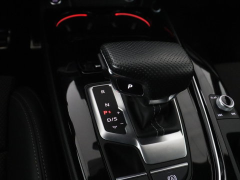 Audi A4 Avant 35 TFSI S edition Competition