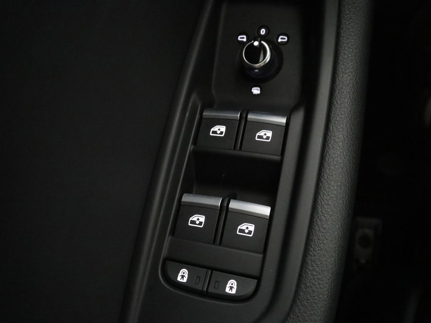 Audi A4 Avant 35 TFSI S edition Competition