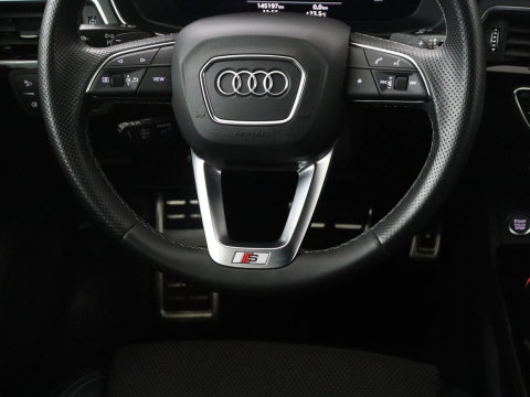 Audi A4 Avant 35 TFSI S edition Competition