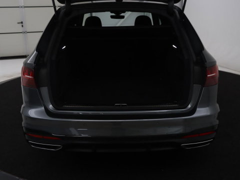 Audi A4 Avant 35 TFSI S edition Competition