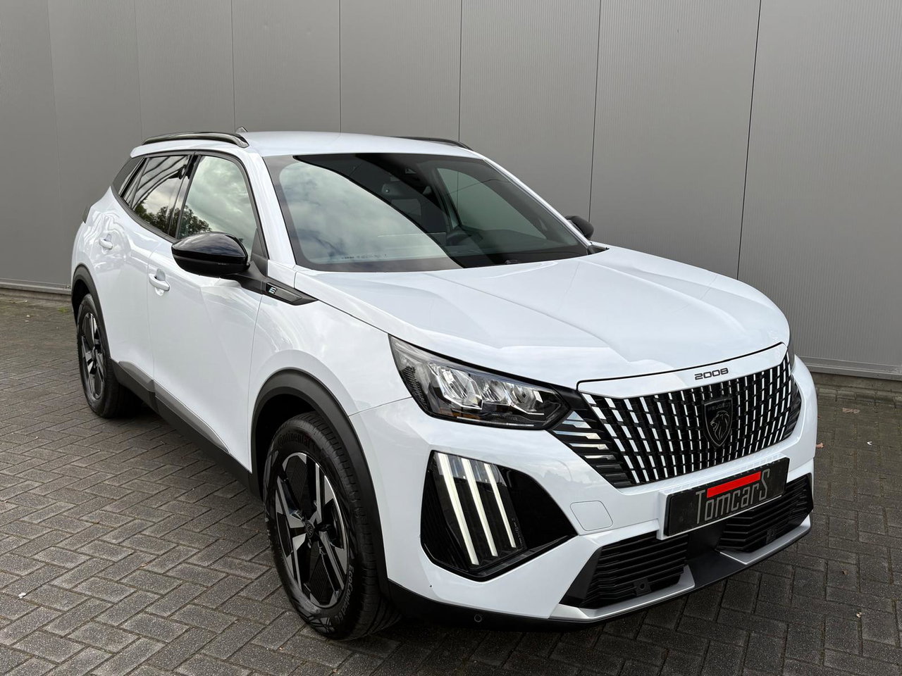 Peugeot e-2008