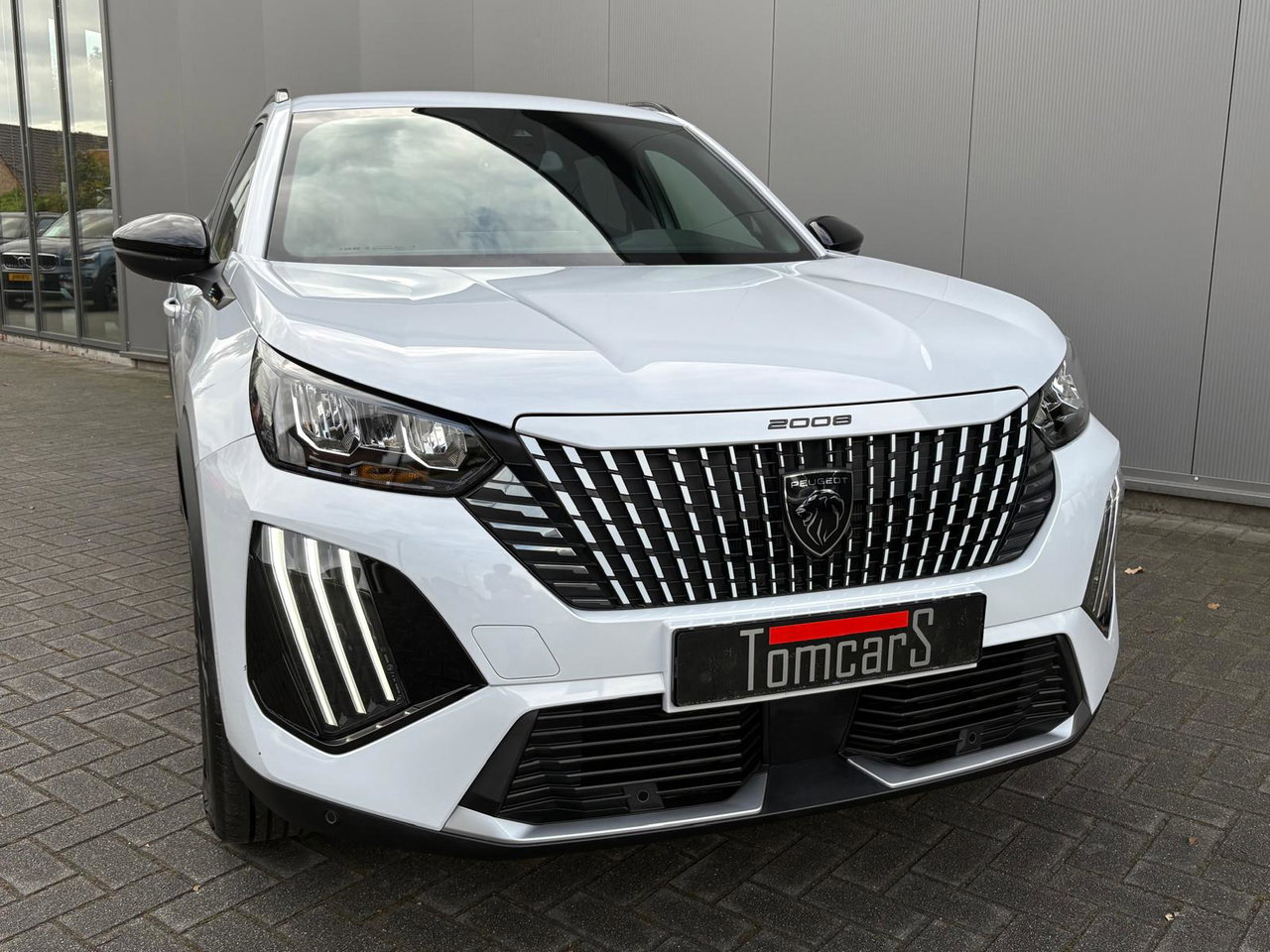 Peugeot e-2008