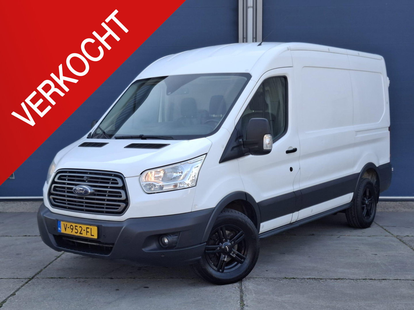 Ford Transit 330 2.0 TDCI L2H2 Trend AIRCO / CRUISE CONTROLE / NAVI / TREKHAAK /  EURO 6