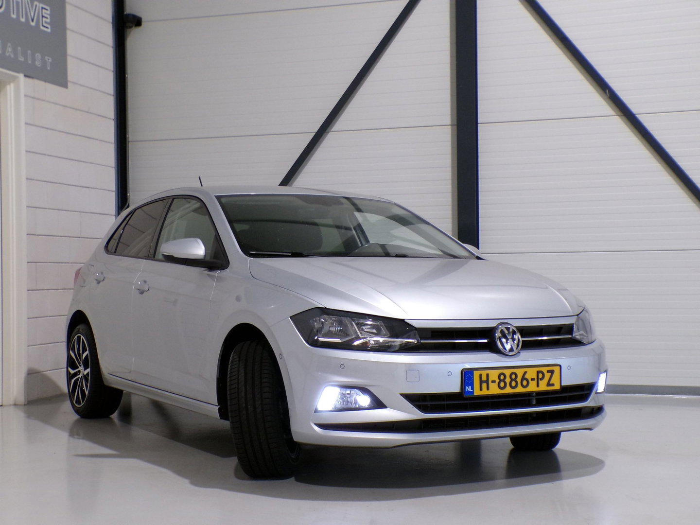 Volkswagen Polo 1.0 TSI Comfortline "Origineel NL!" Apple-Carplay Trekhaak Parkeersensor Adaptive-Cruise Climatronic "1e eigenaar"