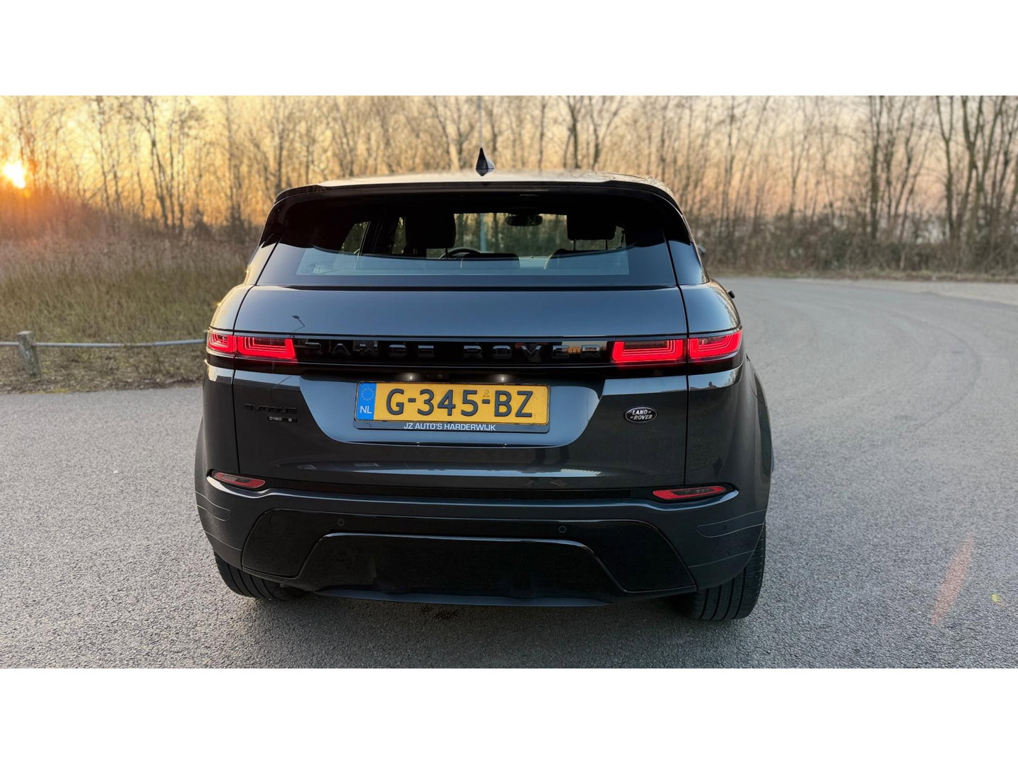 Land Rover Range Rover Evoque 2.0 D180 AWD R-Dynamic SE Leer Navi Led-Xenon Meridia Soundsysteem,