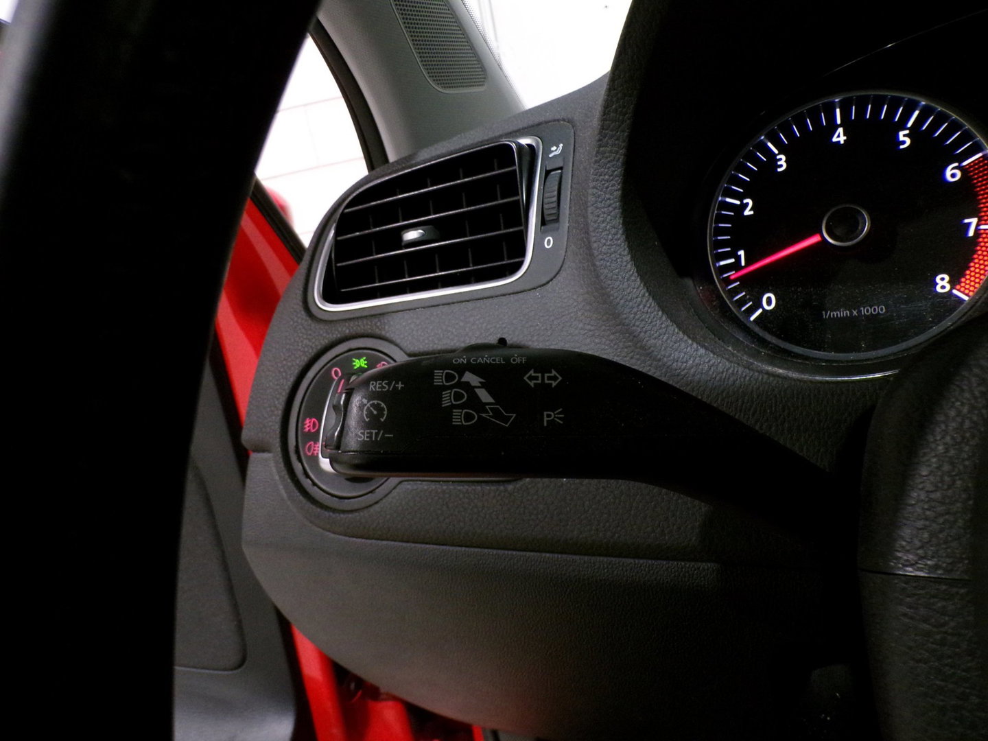 Volkswagen Polo 1.2 TSI Comfortline "Origineel NL!" Apple-Carplay Android-Auto Cruise-control 16"Velgen "Nieuwe ketting" Airco