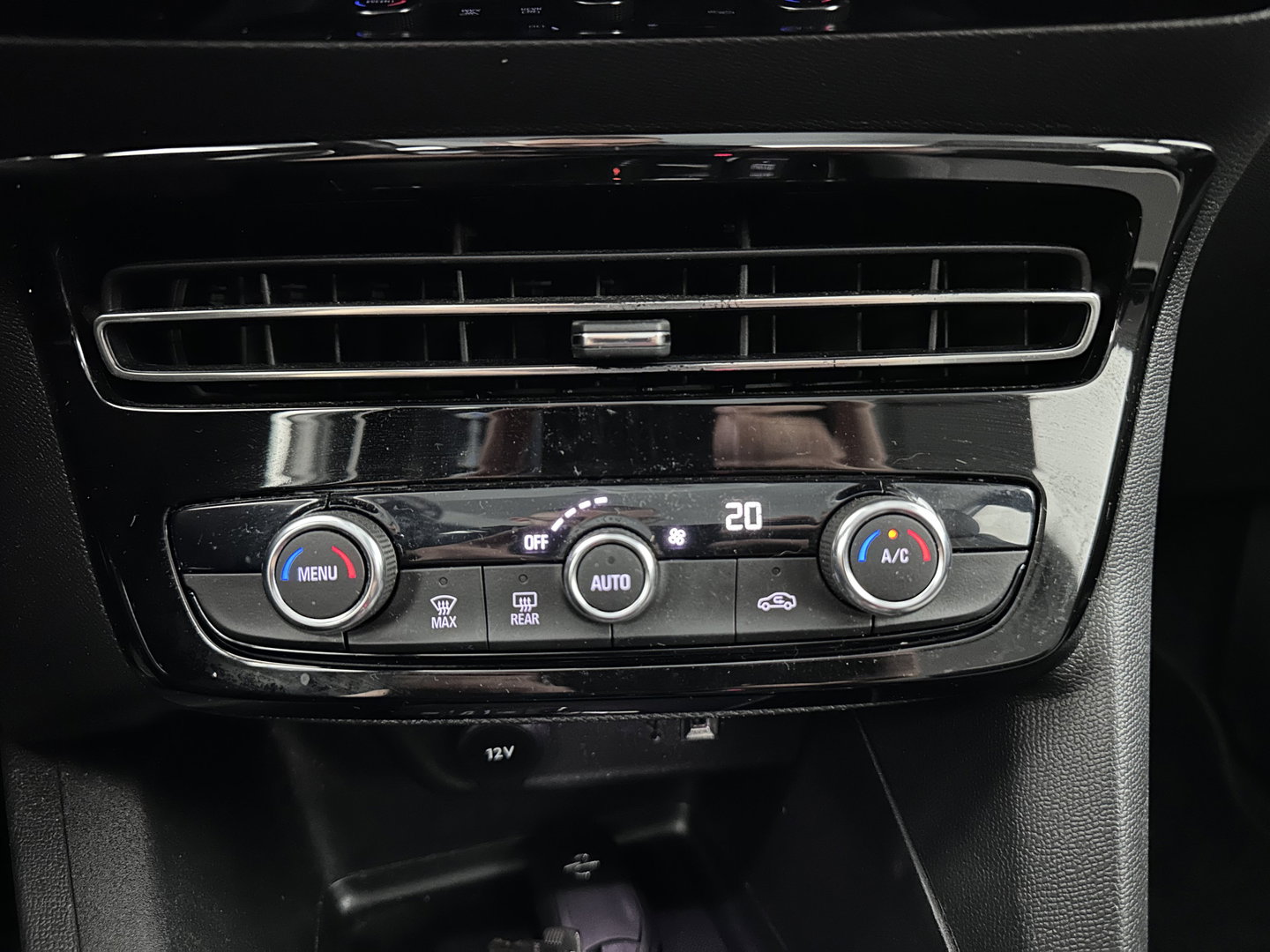 Opel Mokka-e Elegance 50-kWh 11kw bl. *DIGI-COCKPIT | FULL-LED | CARPLAY | COMFORTSEATS | CAMERA | KEYLESS | DAB+ | ECC | CRUISE | 17''ALU*