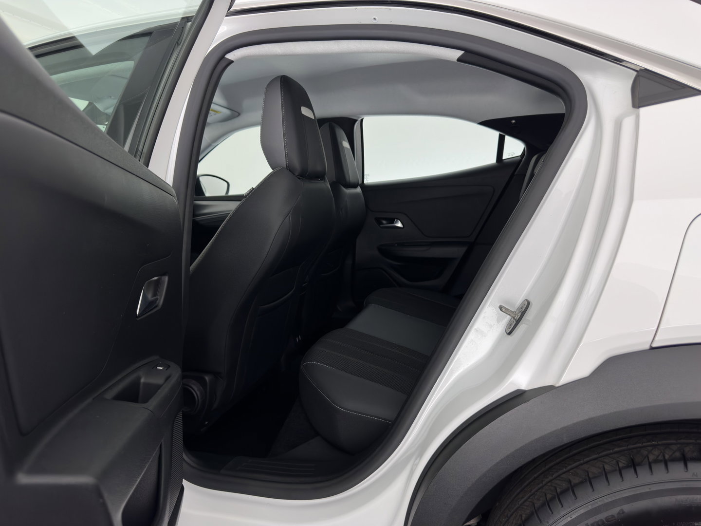 Opel Mokka-e Elegance 50-kWh 11kw bl. *DIGI-COCKPIT | FULL-LED | CARPLAY | COMFORTSEATS | CAMERA | KEYLESS | DAB+ | ECC | CRUISE | 17''ALU*