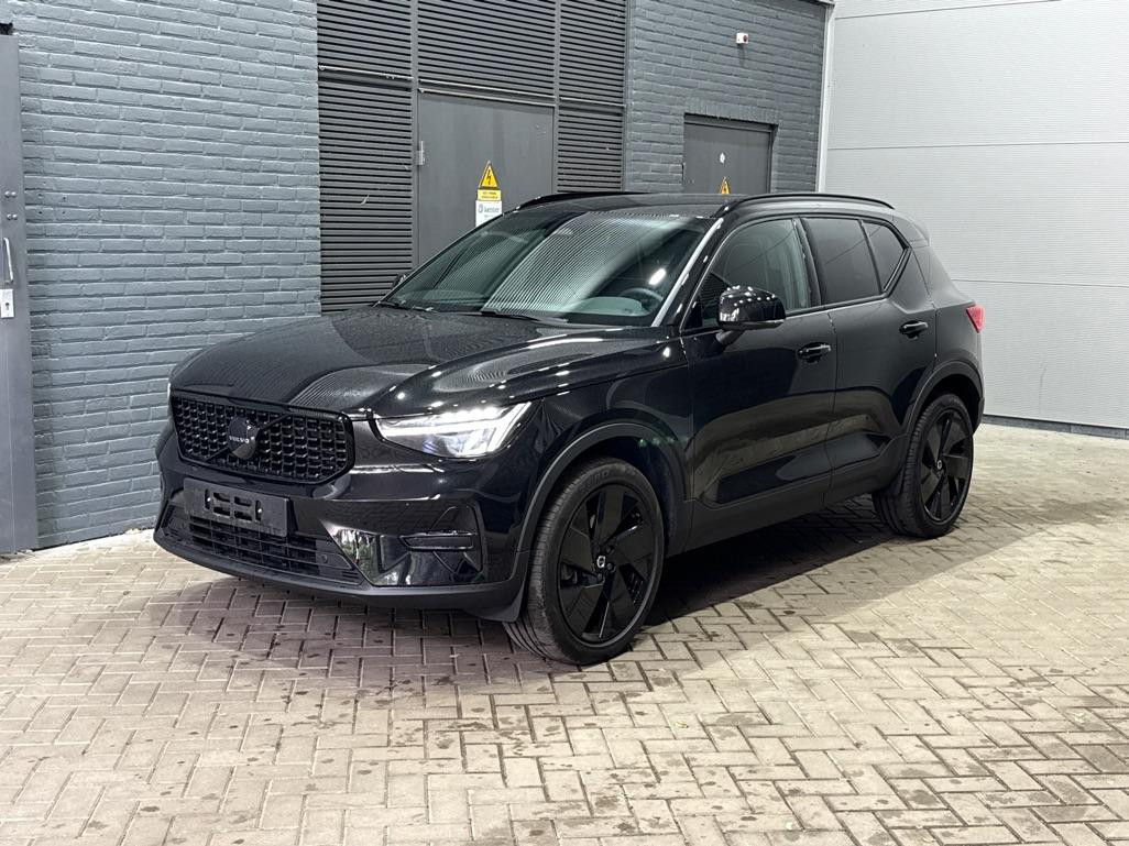 Volvo XC40 2.0 B3 Plus Black Edition | Harman/Kardon | Pilot Assist | Camera | BLIS | Memory | Stoel+Stuurverwarming | Keyless | ACC | 20 Inch