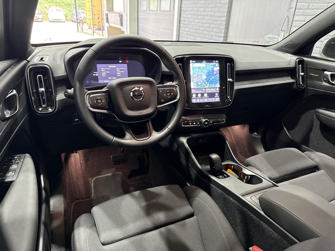 Volvo EX40 Single Motor Extended Range Plus 82 kWh | Harman/Kardon | 360° Camera | BLIS | Stoel+Stuurverwarming | ACC