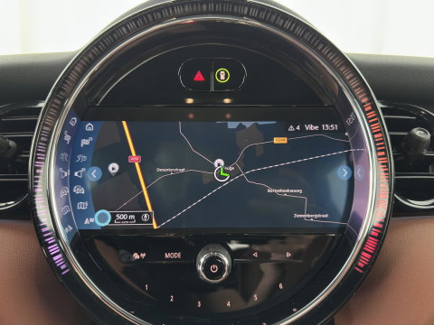 MINI 5-deurs 1.5 One Business Edition (INCL.BTW) *LEATHER | FULL-LED | DIGI-COCKPIT | AMBIENT-LIGHT | NAVI-FULLMAP | DAB | AIRCO | PDC | 16''ALU*