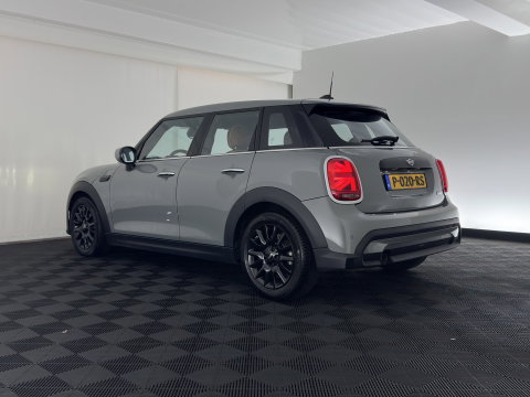 MINI 5-deurs 1.5 One Business Edition (INCL.BTW) *LEATHER | FULL-LED | DIGI-COCKPIT | AMBIENT-LIGHT | NAVI-FULLMAP | DAB | AIRCO | PDC | 16''ALU*
