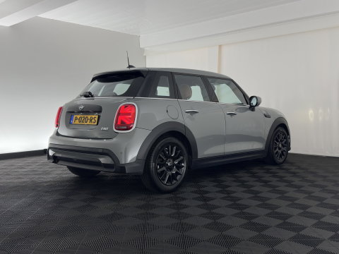 MINI 5-deurs 1.5 One Business Edition (INCL.BTW) *LEATHER | FULL-LED | DIGI-COCKPIT | AMBIENT-LIGHT | NAVI-FULLMAP | DAB | AIRCO | PDC | 16''ALU*