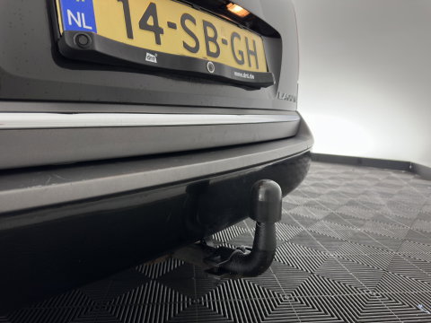 Renault Laguna Grand Tour 2.0-16V Privilège Aut. *PANO | LEATHER-FABRIC | NAVI-FULLMAP | CABASSE-SOUND | ECC | CRUISE | 17''ALU | TOWBAR*
