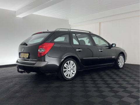 Renault Laguna Grand Tour 2.0-16V Privilège Aut. *PANO | LEATHER-FABRIC | NAVI-FULLMAP | CABASSE-SOUND | ECC | CRUISE | 17''ALU | TOWBAR*