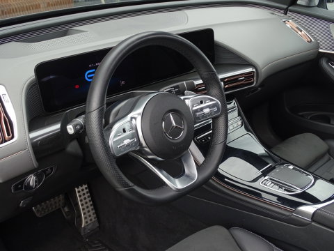 Mercedes-Benz EQC 400 4M 408PK AMG / Burmester / 360° / *NAP*