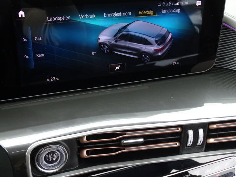 Mercedes-Benz EQC 400 4M 408PK AMG / Burmester / 360° / *NAP*