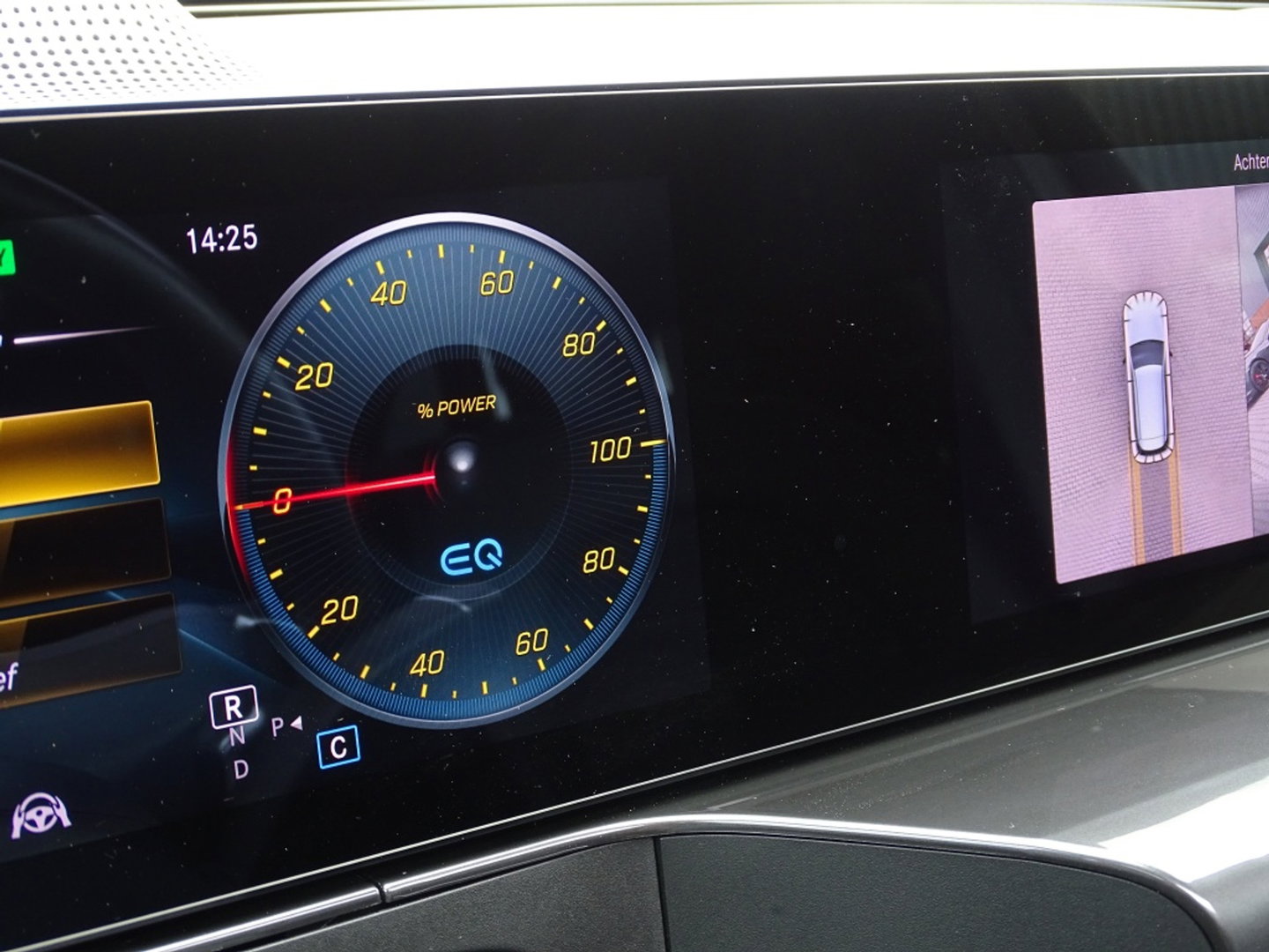 Mercedes-Benz EQC 400 4M 408PK AMG / Burmester / 360° / *NAP*