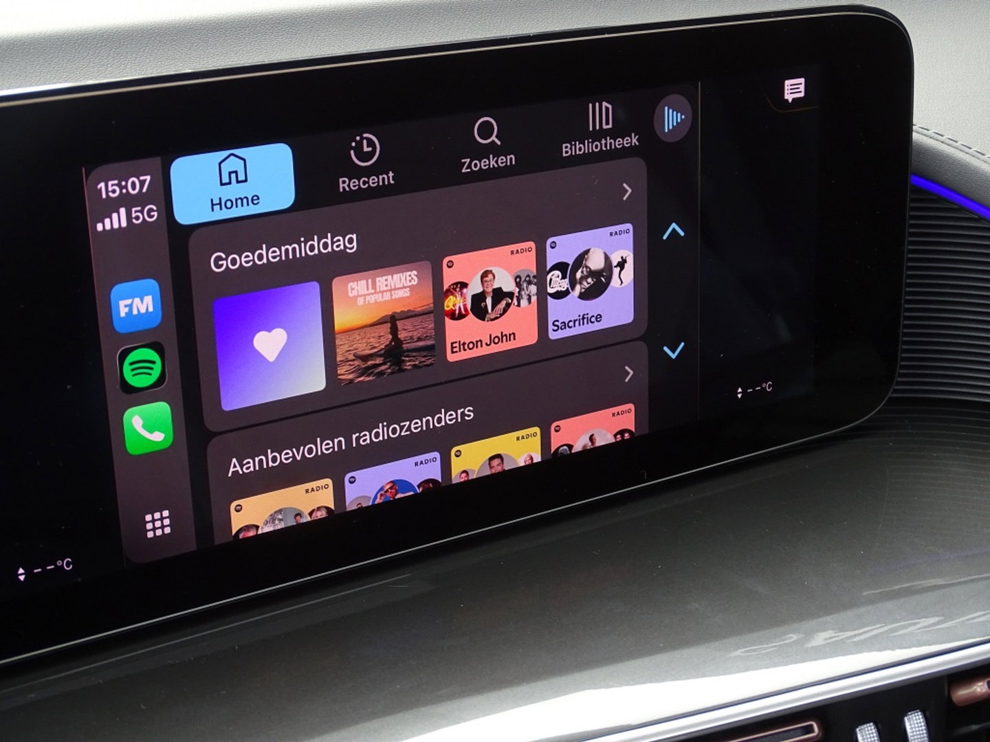 Mercedes-Benz EQC 400 4M 408PK AMG / Burmester / 360° / *NAP*