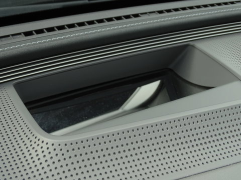 Mercedes-Benz EQC 400 4M 408PK AMG / Burmester / 360° / *NAP*