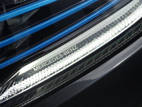 Mercedes-Benz EQC 400 4M 408PK AMG / Burmester / 360° / *NAP*