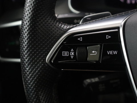 Audi A6 Avant 55 TFSI e quattro Competition | S-Line | SOH 83,4% | Pano.Dak | LED | Stoelverwarming | Camera | Adapt. Cruise | Apple Carplay |