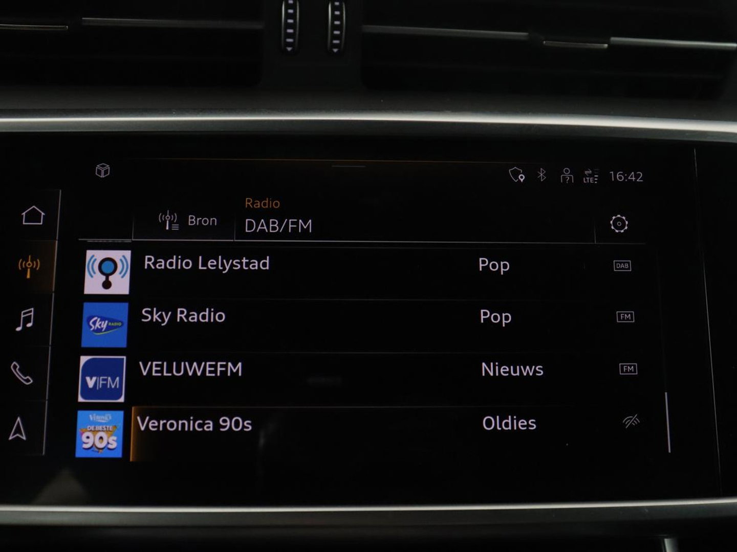 Audi A6 Avant 55 TFSI e quattro Competition | S-Line | SOH 83,4% | Pano.Dak | LED | Stoelverwarming | Camera | Adapt. Cruise | Apple Carplay |