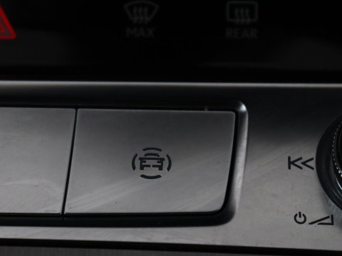 Audi A6 Avant 55 TFSI e quattro Competition | S-Line | SOH 83,4% | Pano.Dak | LED | Stoelverwarming | Camera | Adapt. Cruise | Apple Carplay |
