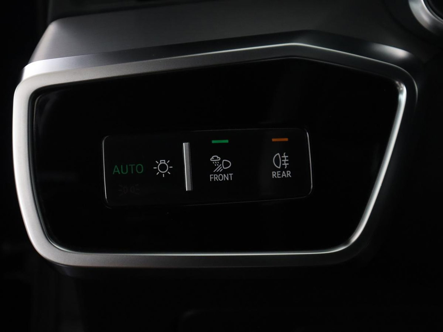 Audi A6 Avant 55 TFSI e quattro Competition | S-Line | SOH 83,4% | Pano.Dak | LED | Stoelverwarming | Camera | Adapt. Cruise | Apple Carplay |